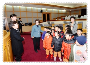 뽀뽀뽀 유치원 의회견학(2012. 11. 26) 3번째 파일