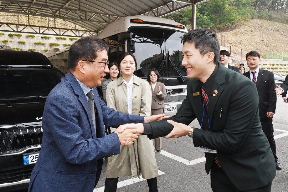 대만 삼협JC 대표단 파주시의회 방문01 (2025. 10. 31) 1번째 파일